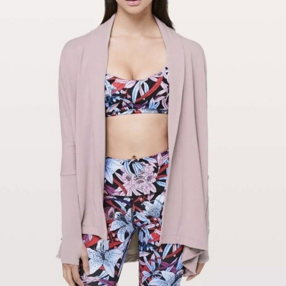 Lululemon Back In Action Wrap Smokey Blush Womens Size 10